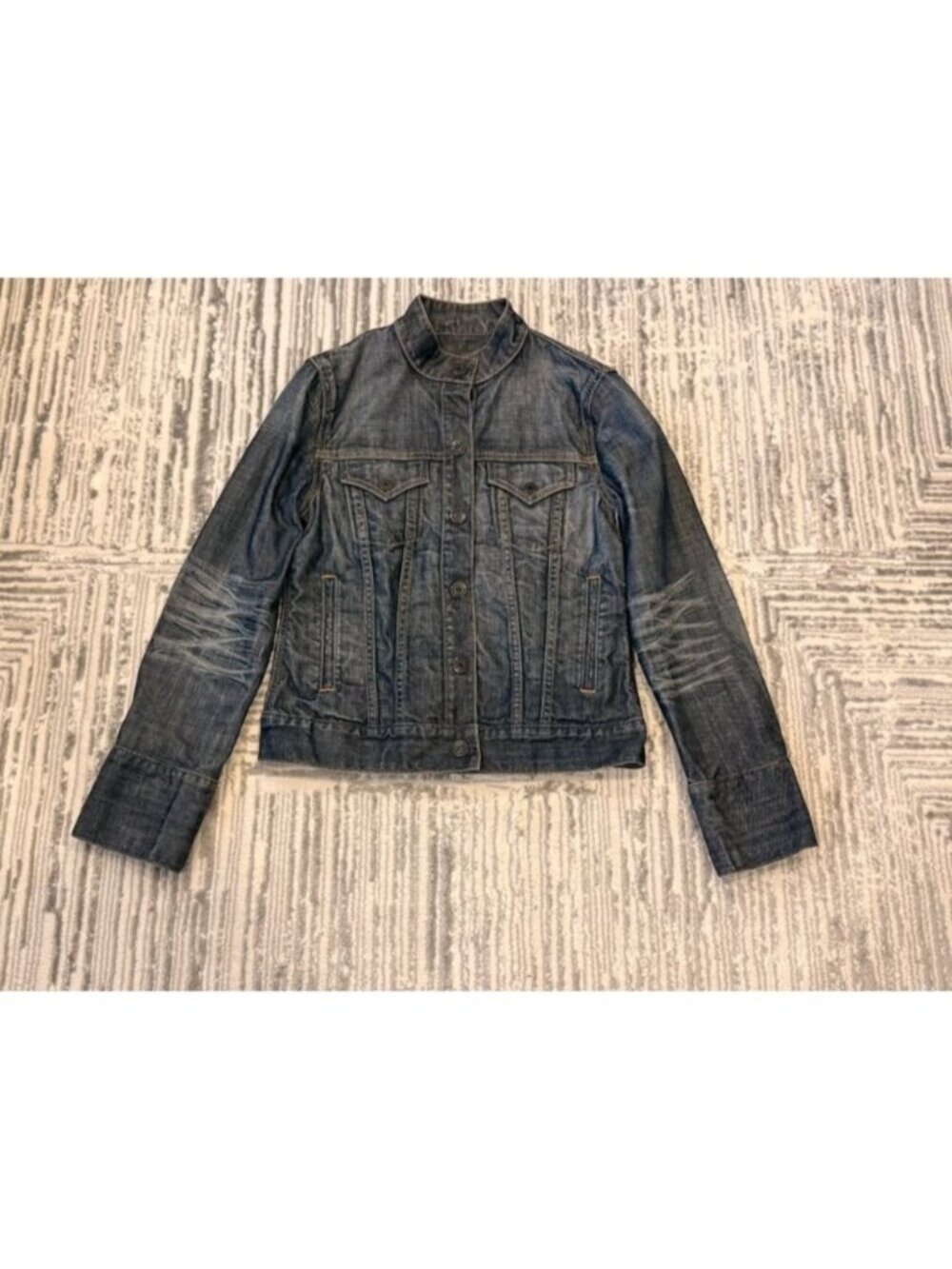 Gap women's small blue denim distressed jean jacket